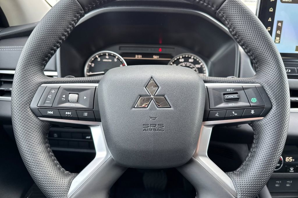 New 2026 Mitsubishi Outlander SE AWD/4WD image 24