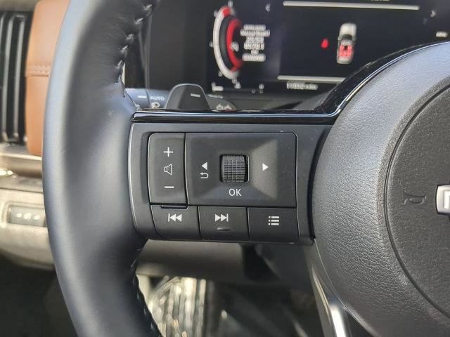 Certified 2025 Nissan Pathfinder Platinum w/ Lighting Package (N93) image 27