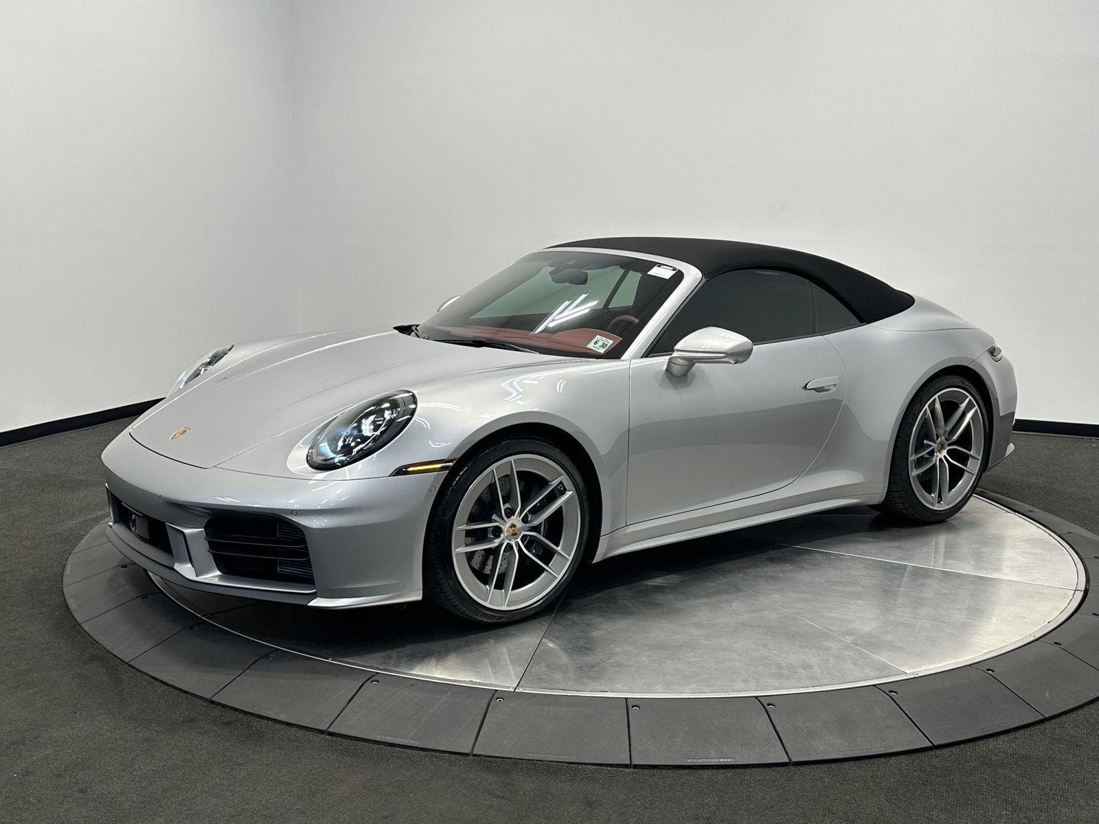 Used 2025 Porsche 911 Carrera RWD image 1