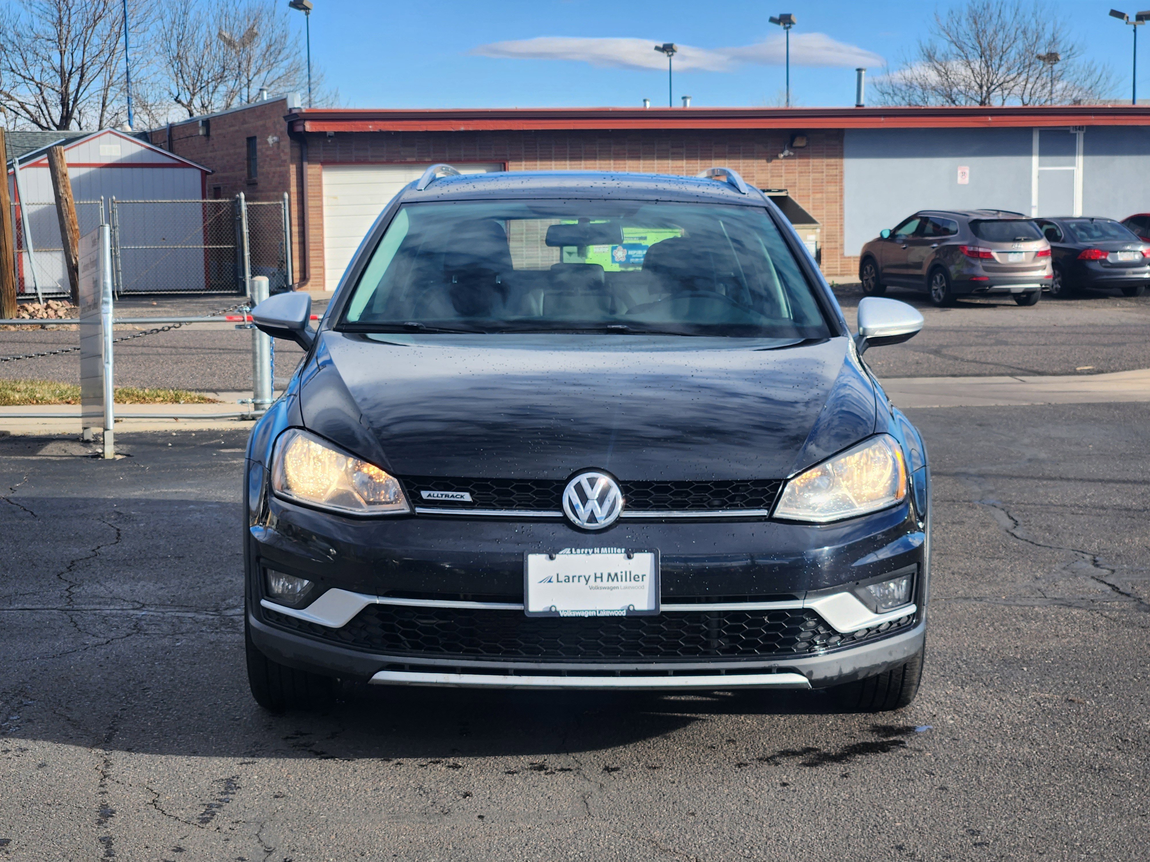 Used 2017 Volkswagen Golf Alltrack S image 10