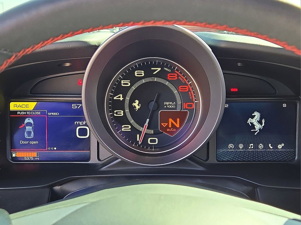 Used 2020 Ferrari F8 Tributo image 37