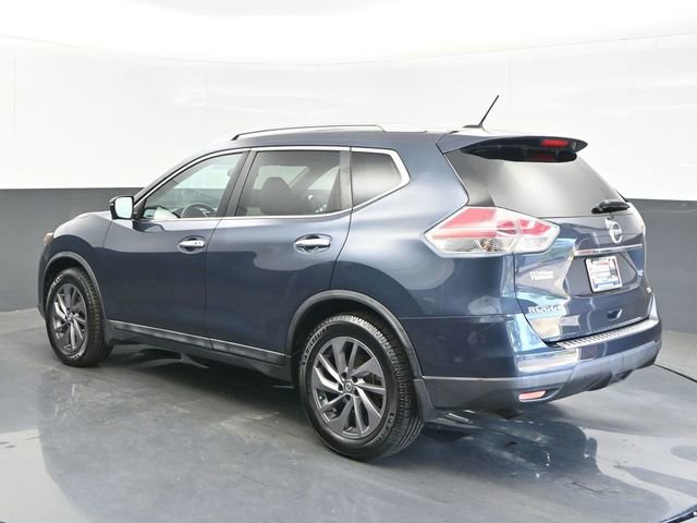 Used 2016 Nissan Rogue SL w/ SL Premium Package image 3