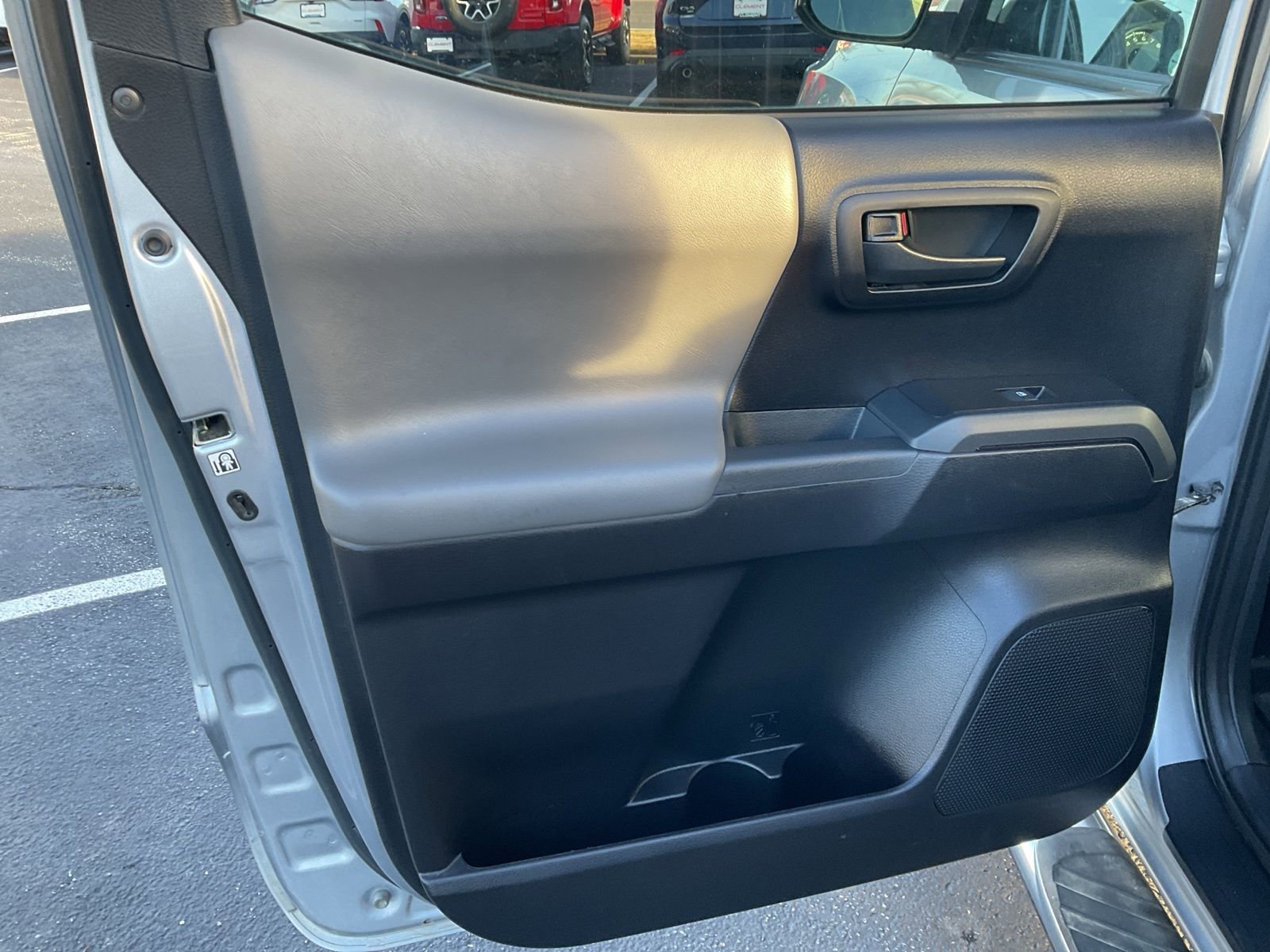 Used 2020 Toyota Tacoma SR image 16