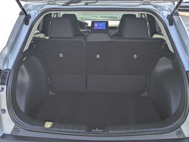 Used 2025 Toyota Corolla Cross LE image 10