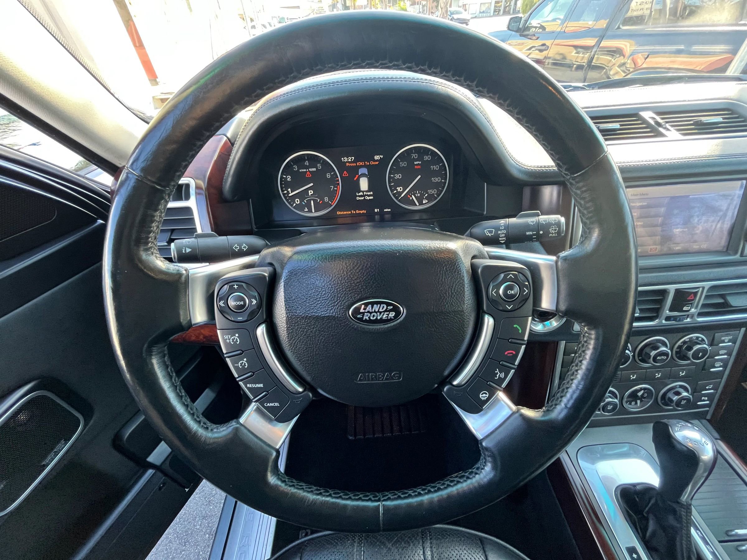 Used 2011 Land Rover Range Rover HSE AWD/4WD image 20