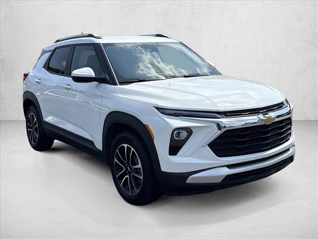Used 2026 Chevrolet TrailBlazer LT FWD image 3