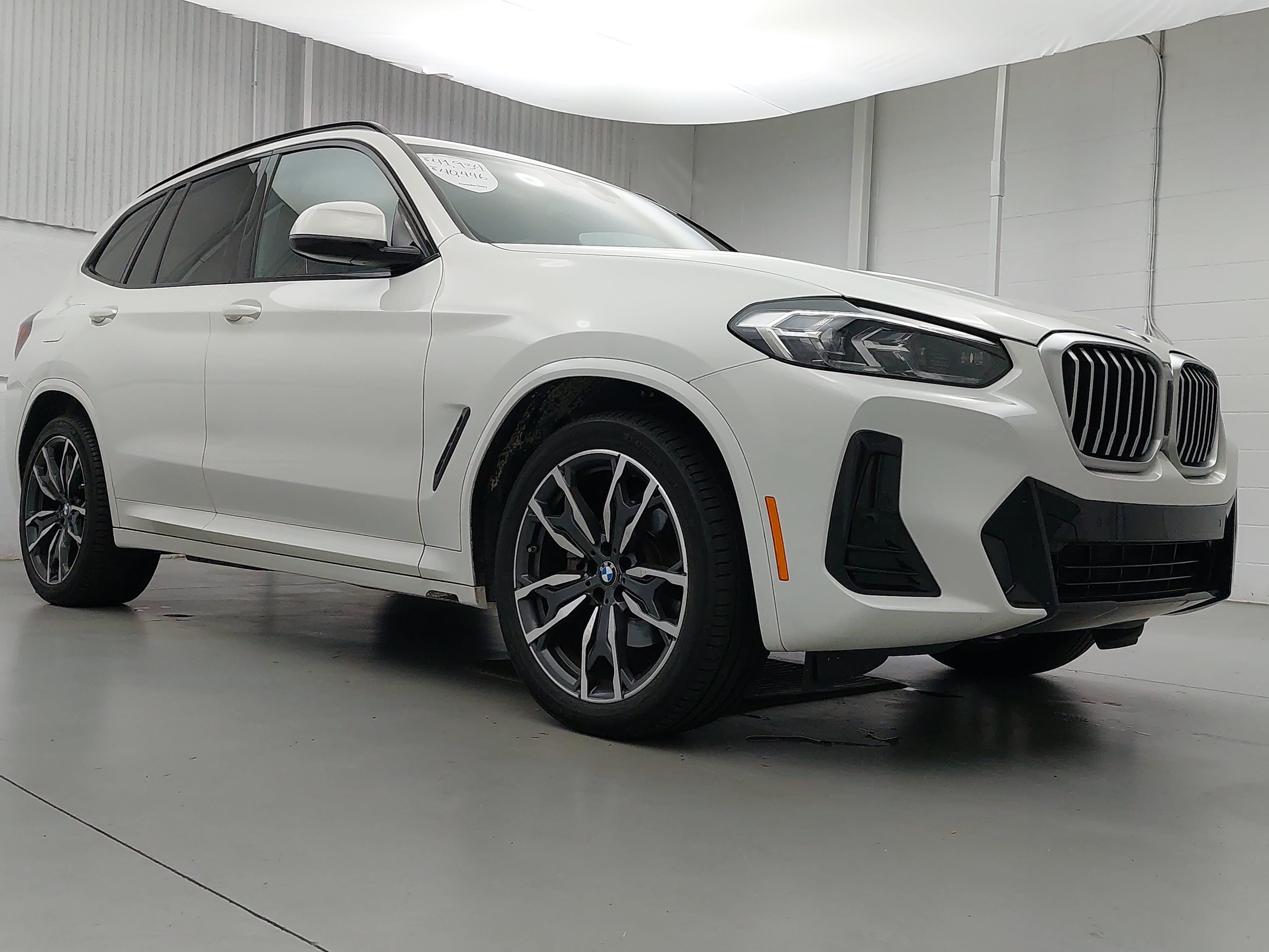 Used 2024 BMW X3 sDrive30i w/ Premium Package w/ZPA RWD image 9