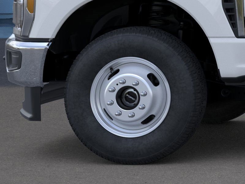 New 2026 Ford F350 XL w/ XL Chrome Package image 19