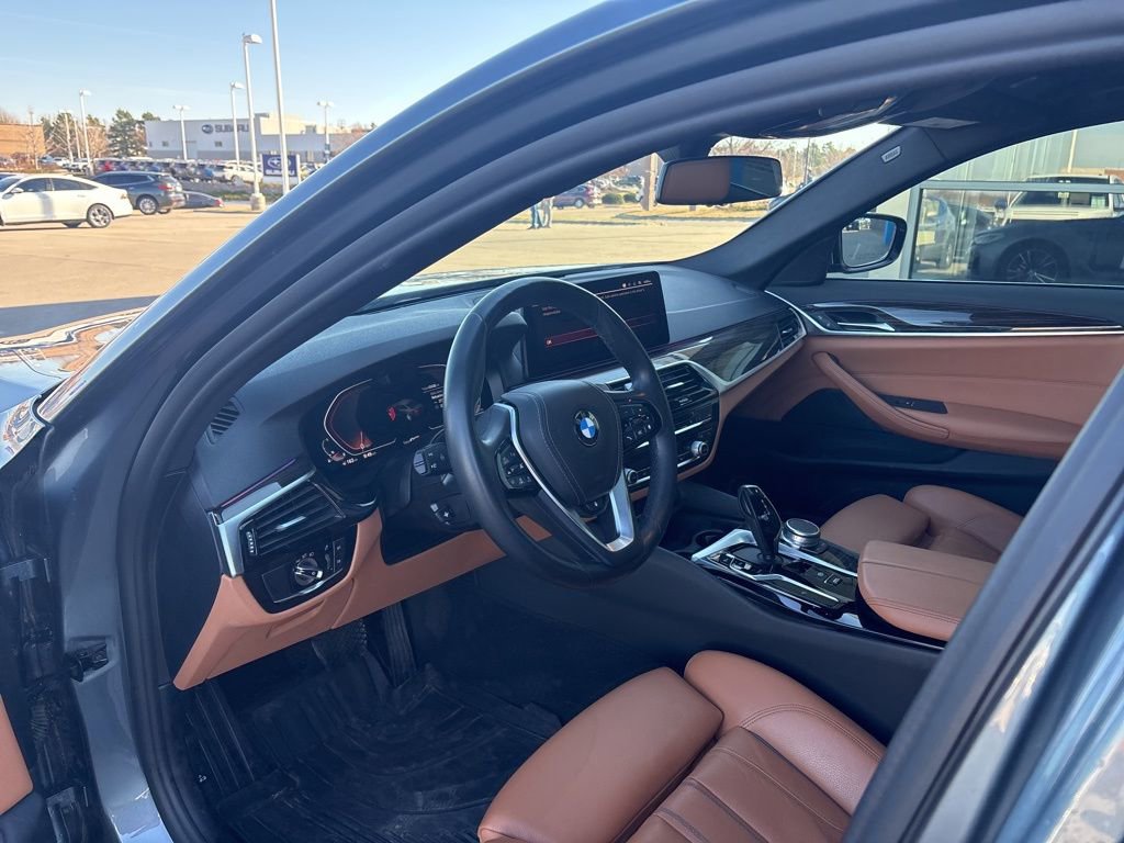 Used 2022 BMW 540i xDrive image 10