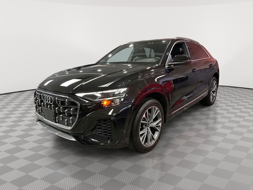 Used 2025 Audi Q8 Premium w/ Convenience Package image 4