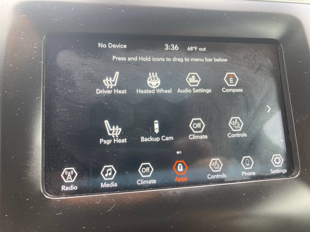 Used 2019 Jeep Cherokee Latitude Plus w/ Cold Weather Group AWD/4WD image 24