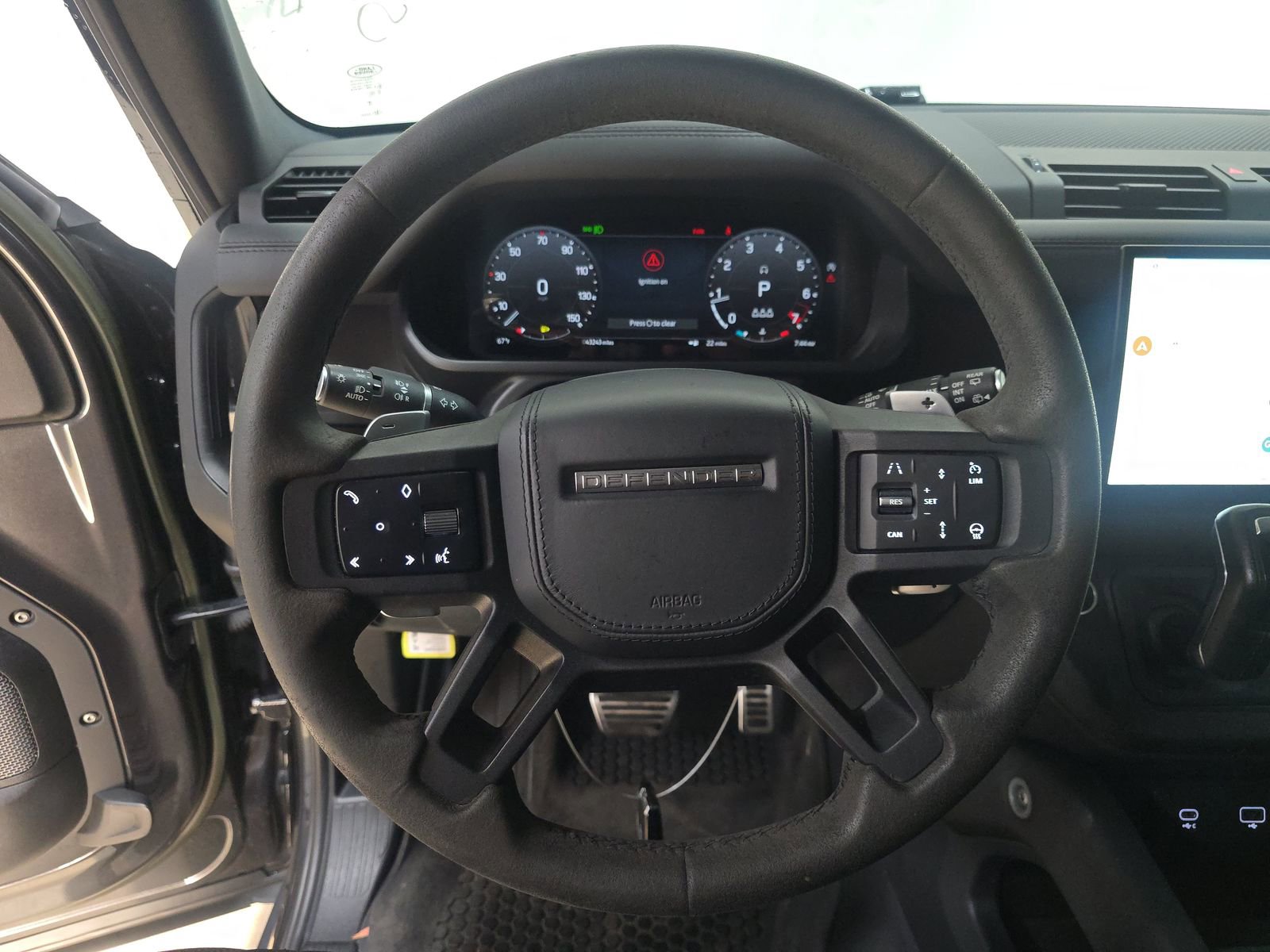 Used 2023 Land Rover Defender 110 V8 AWD/4WD image 11