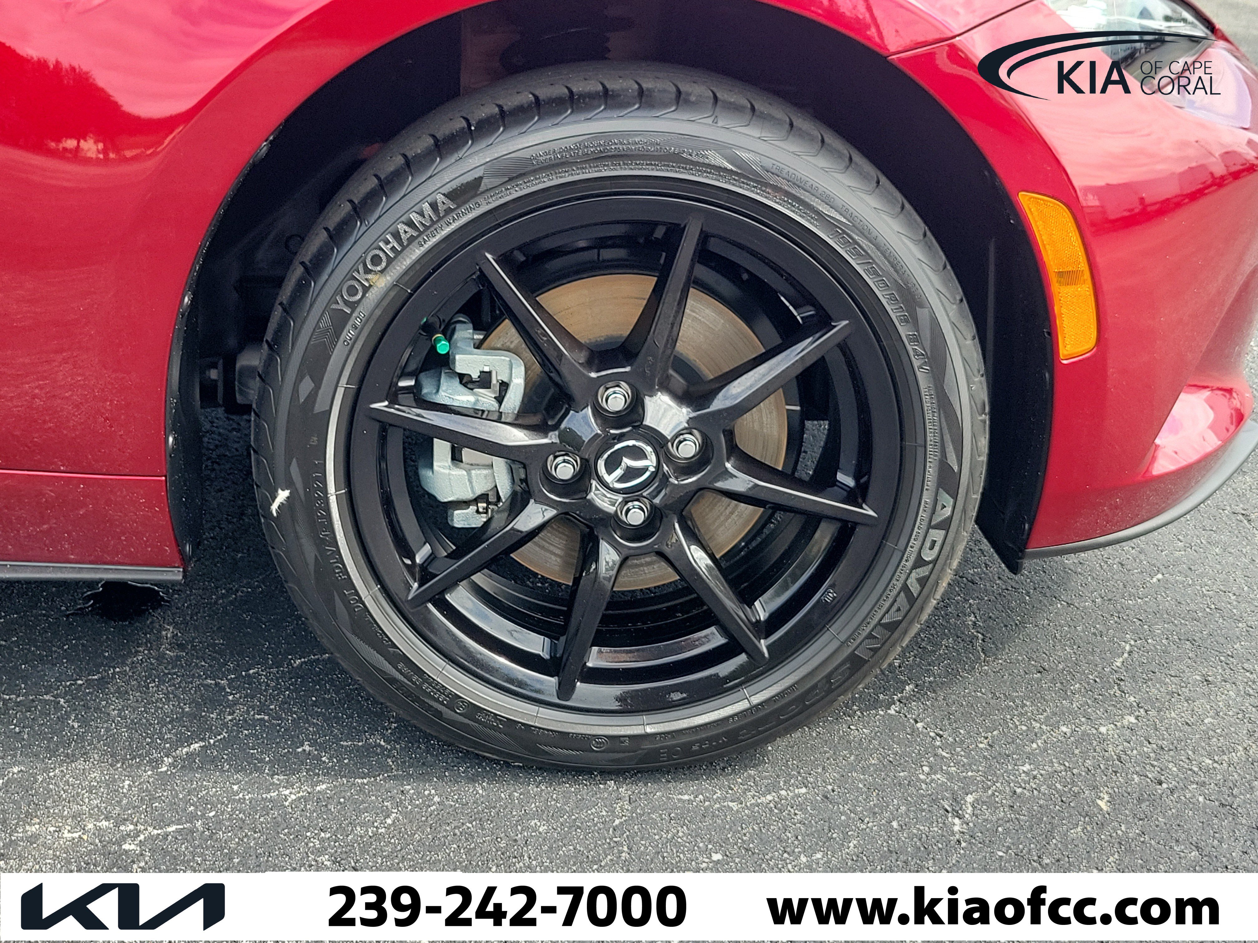 Used 2021 MAZDA MX-5 Miata Sport RWD image 9