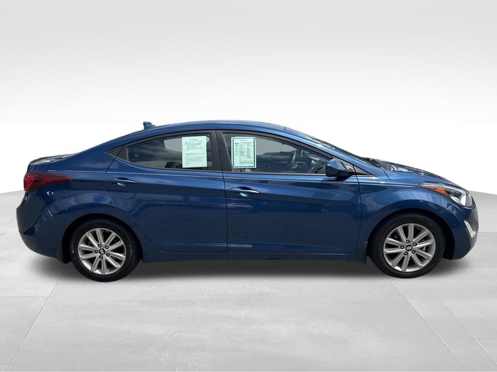 Used 2016 Hyundai Elantra SE w/ Option Group 02 FWD image 6