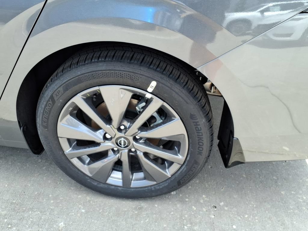 New 2026 Nissan Sentra SL w/ Floor Mat Package FWD image 10
