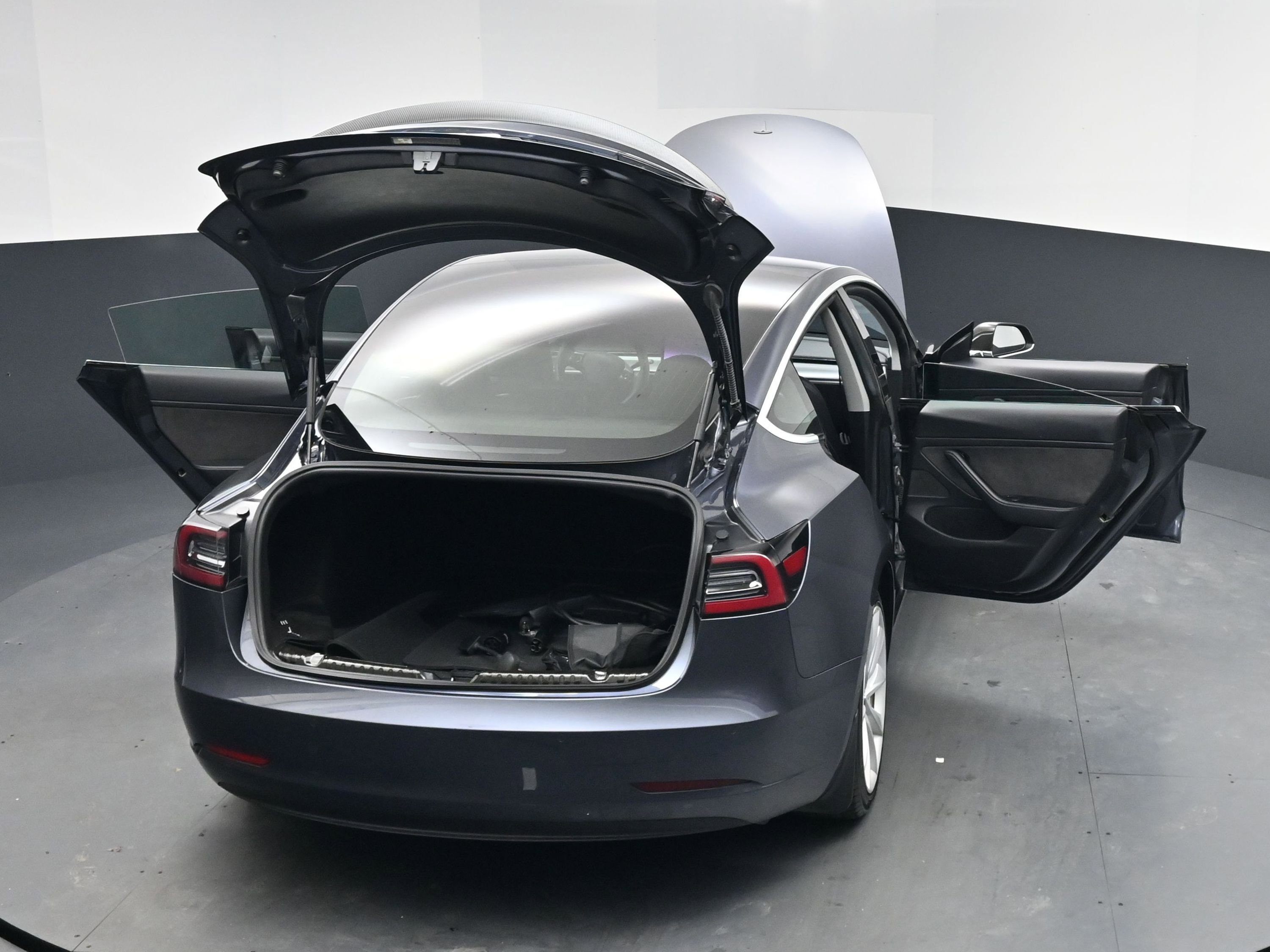 Used 2020 Tesla Model 3 Standard Range image 17