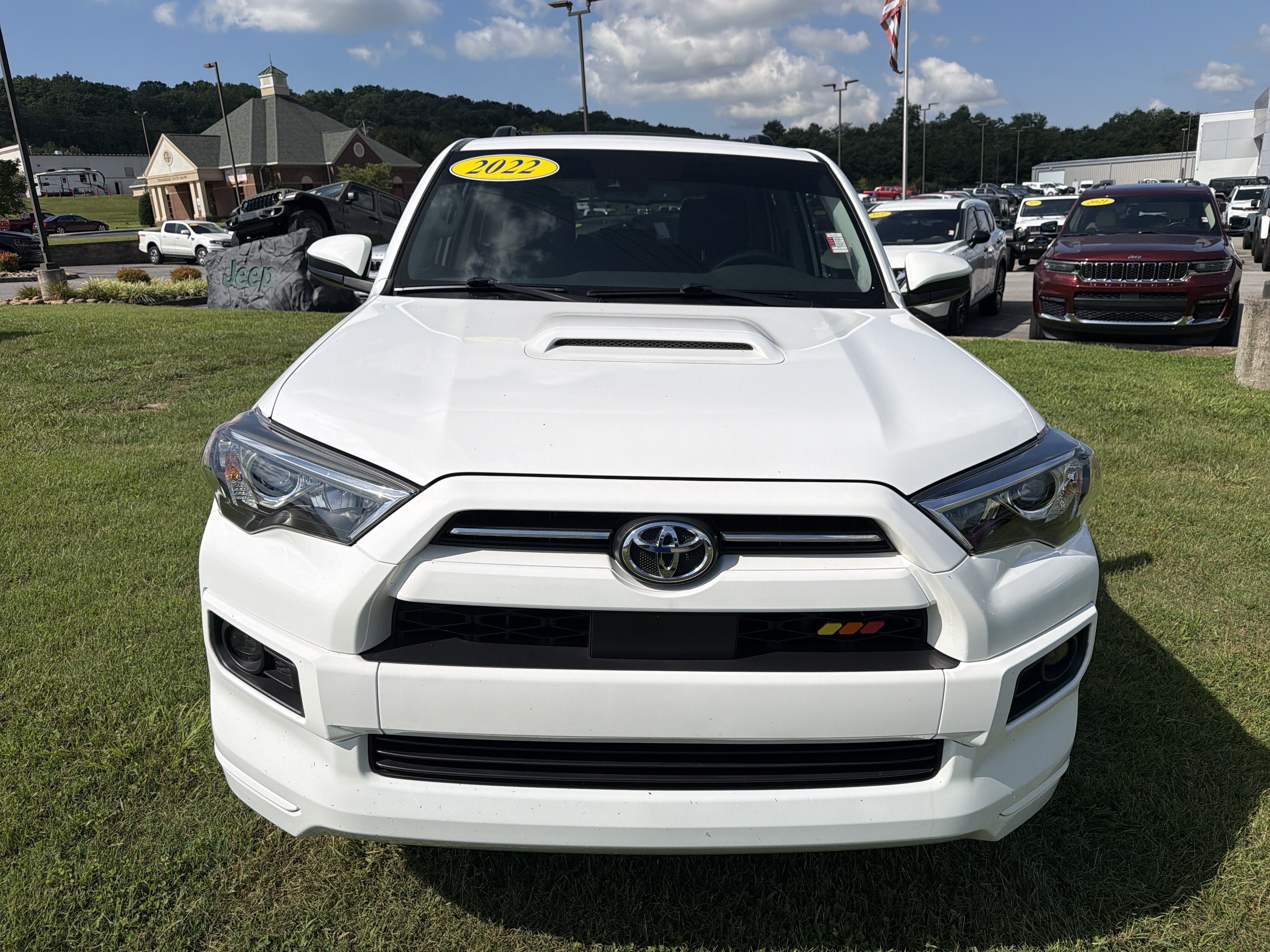 Used 2022 Toyota 4Runner TRD Sport AWD/4WD image 6