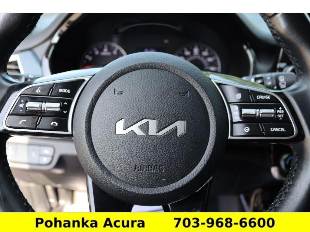 Used 2022 Kia Seltos Nightfall Edition image 13