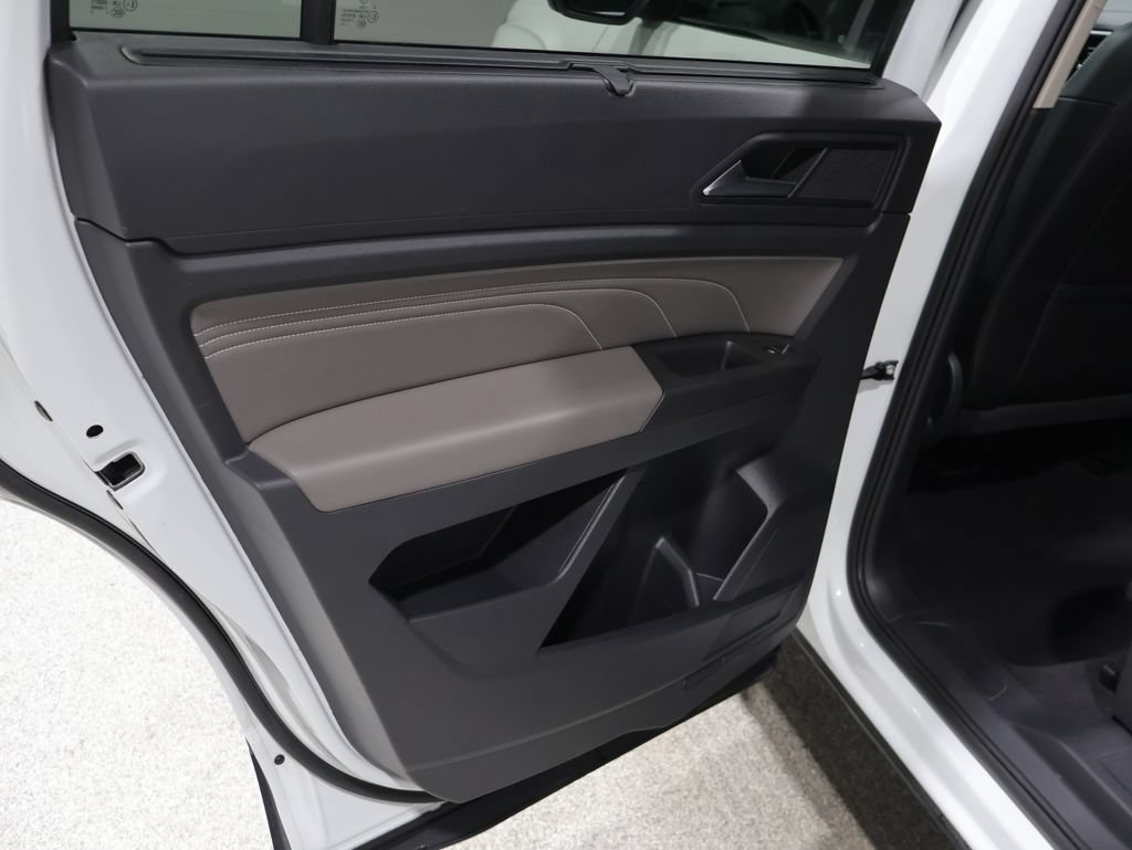 Used 2023 Volkswagen Atlas SE AWD/4WD image 17