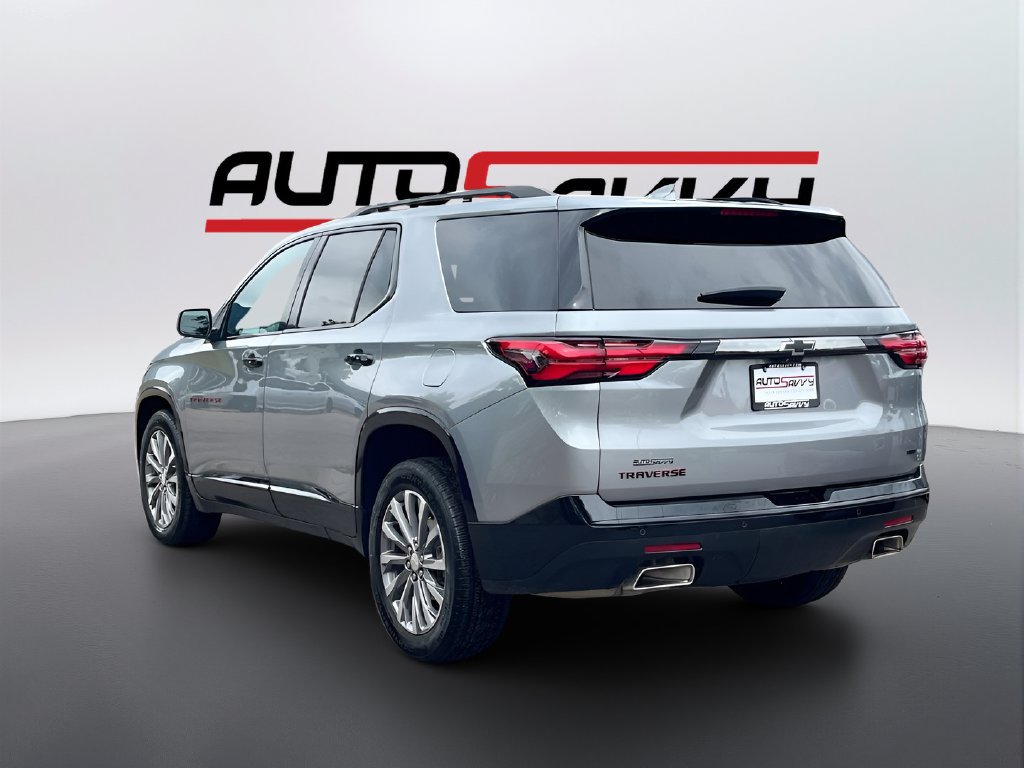 Used 2023 Chevrolet Traverse Premier w/ Redline Edition AWD/4WD image 5