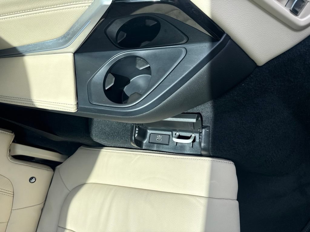 Certified 2022 BMW X7 xDrive40i w/ M Sport Package AWD/4WD image 30