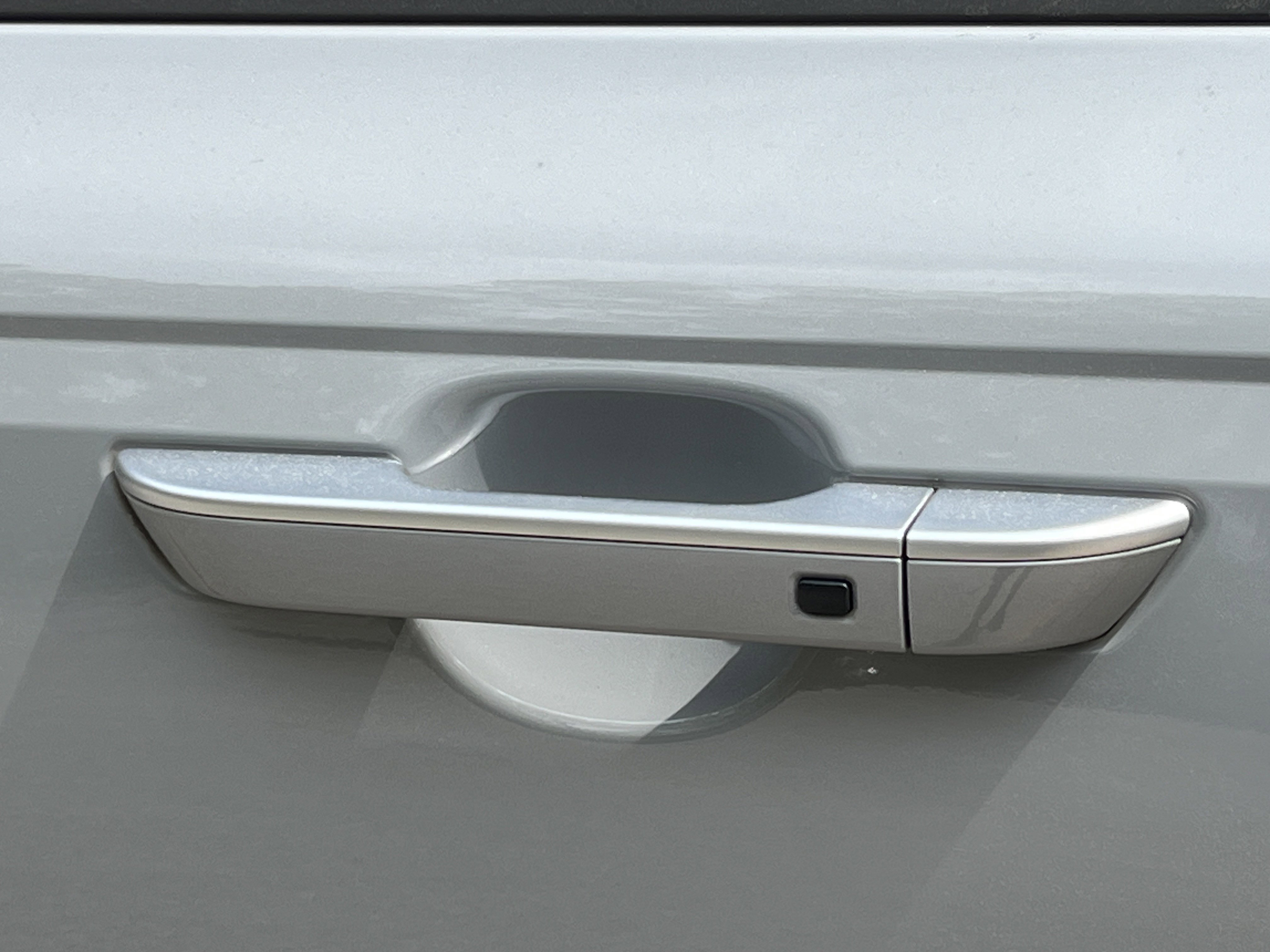 Used 2022 Kia Carnival EX FWD image 34
