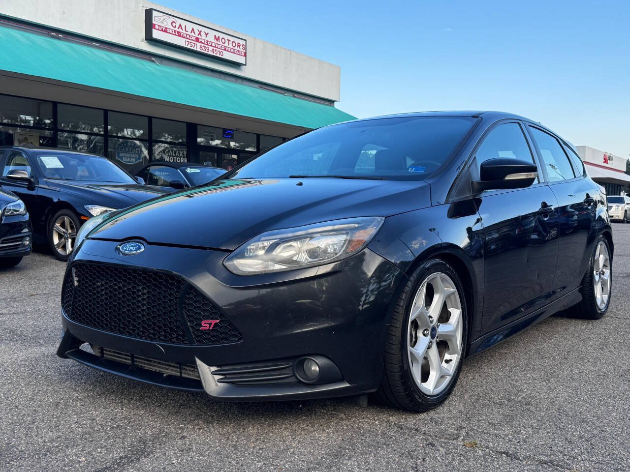 Used 2014 Ford Focus ST w/ Equipment Group 202A FWD image 1
