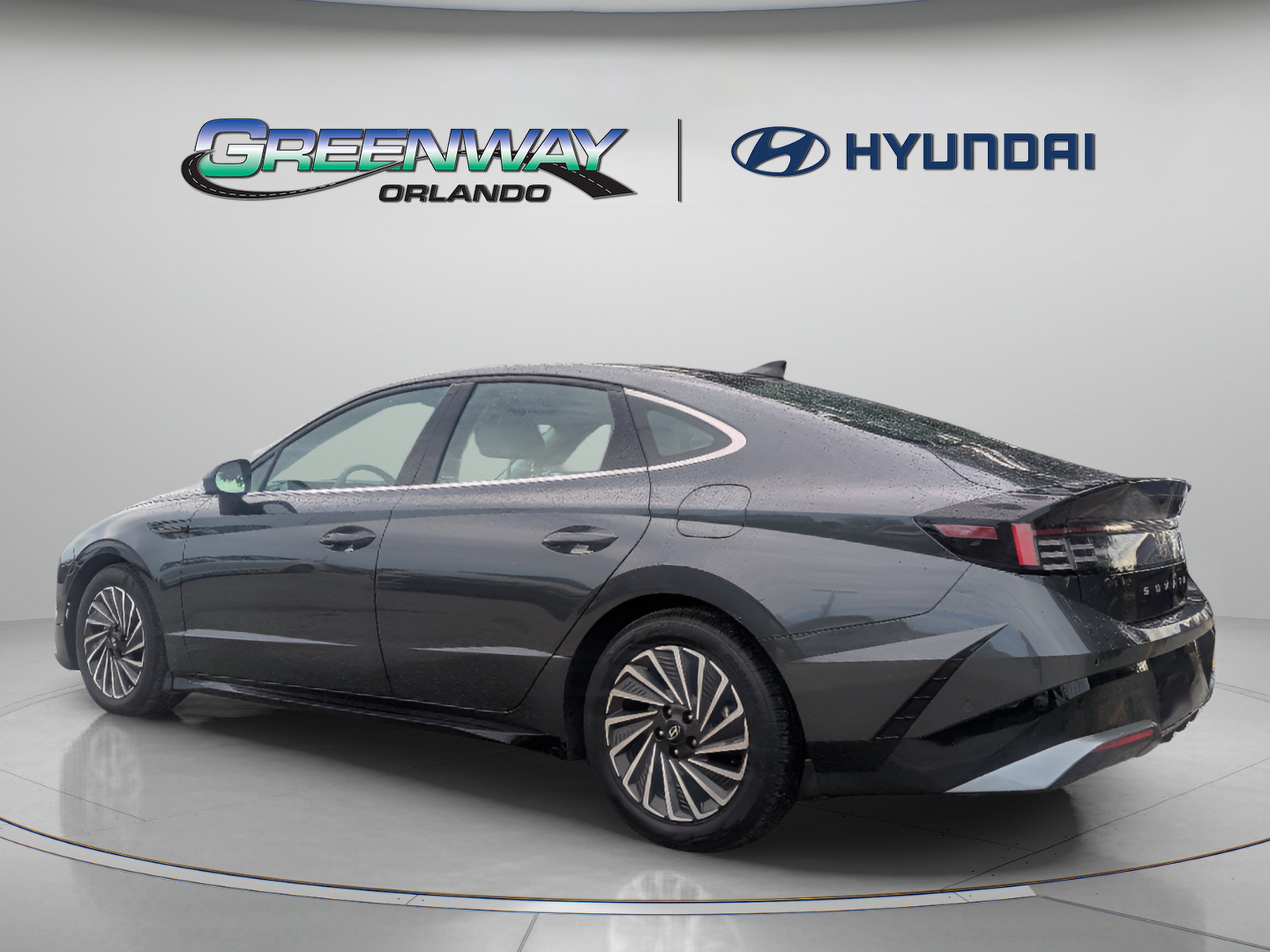 Used 2024 Hyundai Sonata Limited FWD image 6