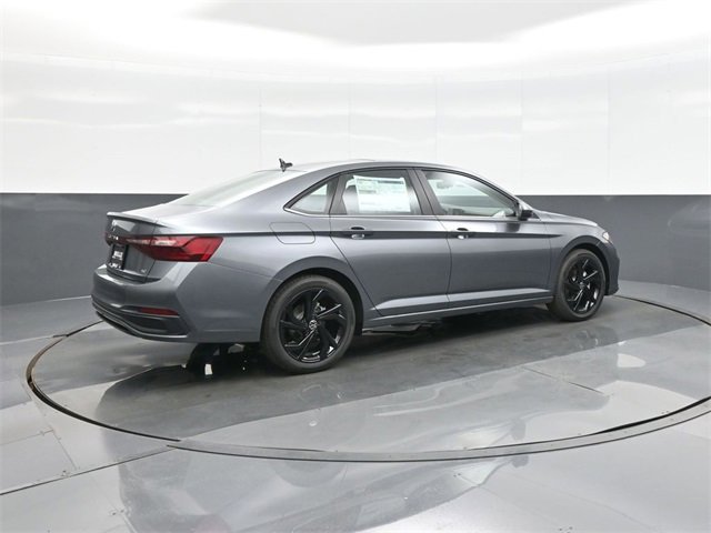 New 2026 Volkswagen Jetta SE image 7