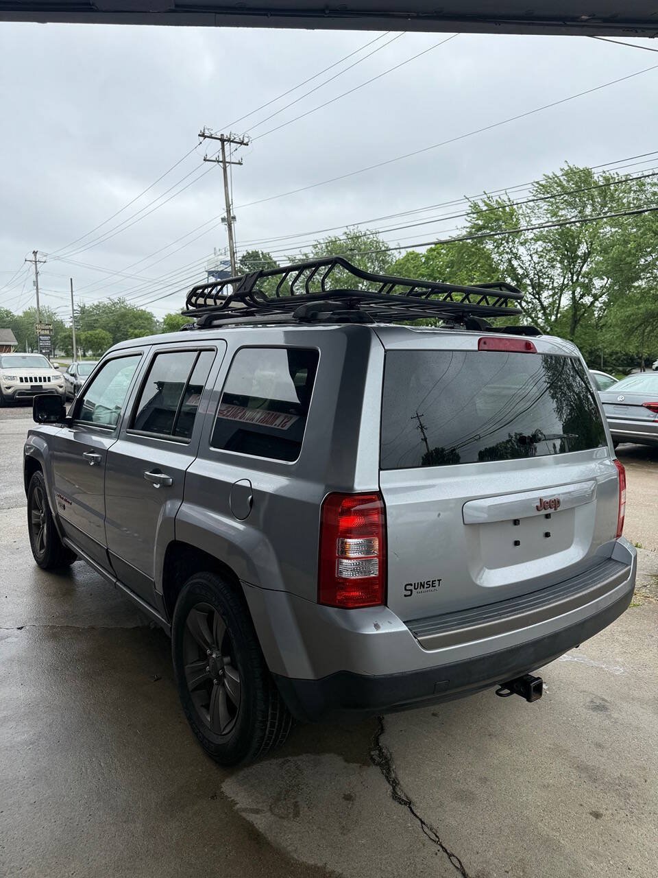 Used 2017 Jeep Patriot 75th Anniversary w/ Power Value Group FWD image 4
