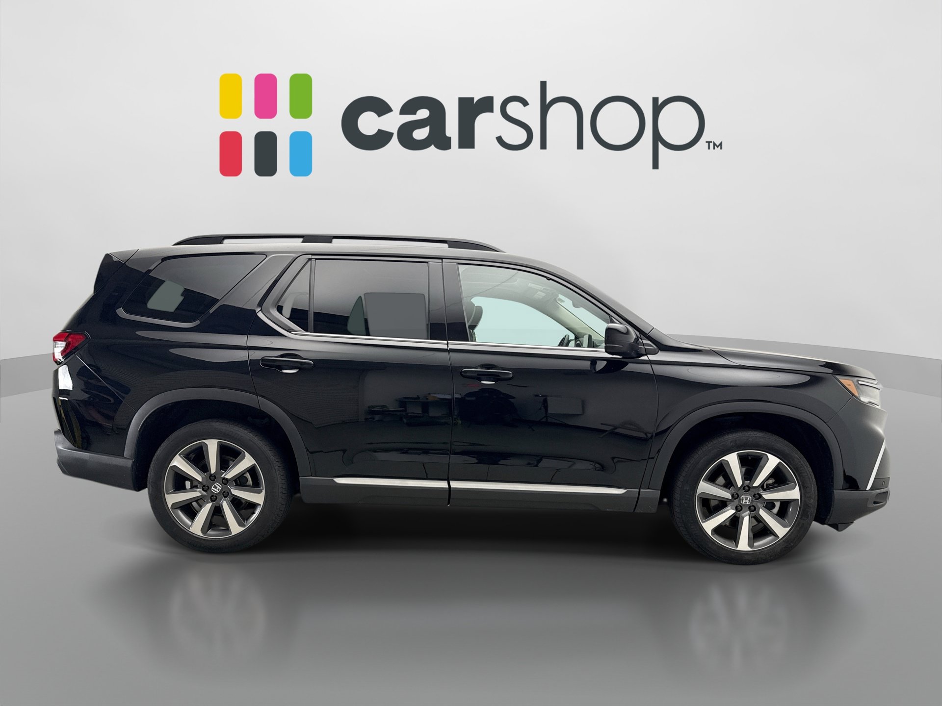 Used 2023 Honda Pilot Touring image 6