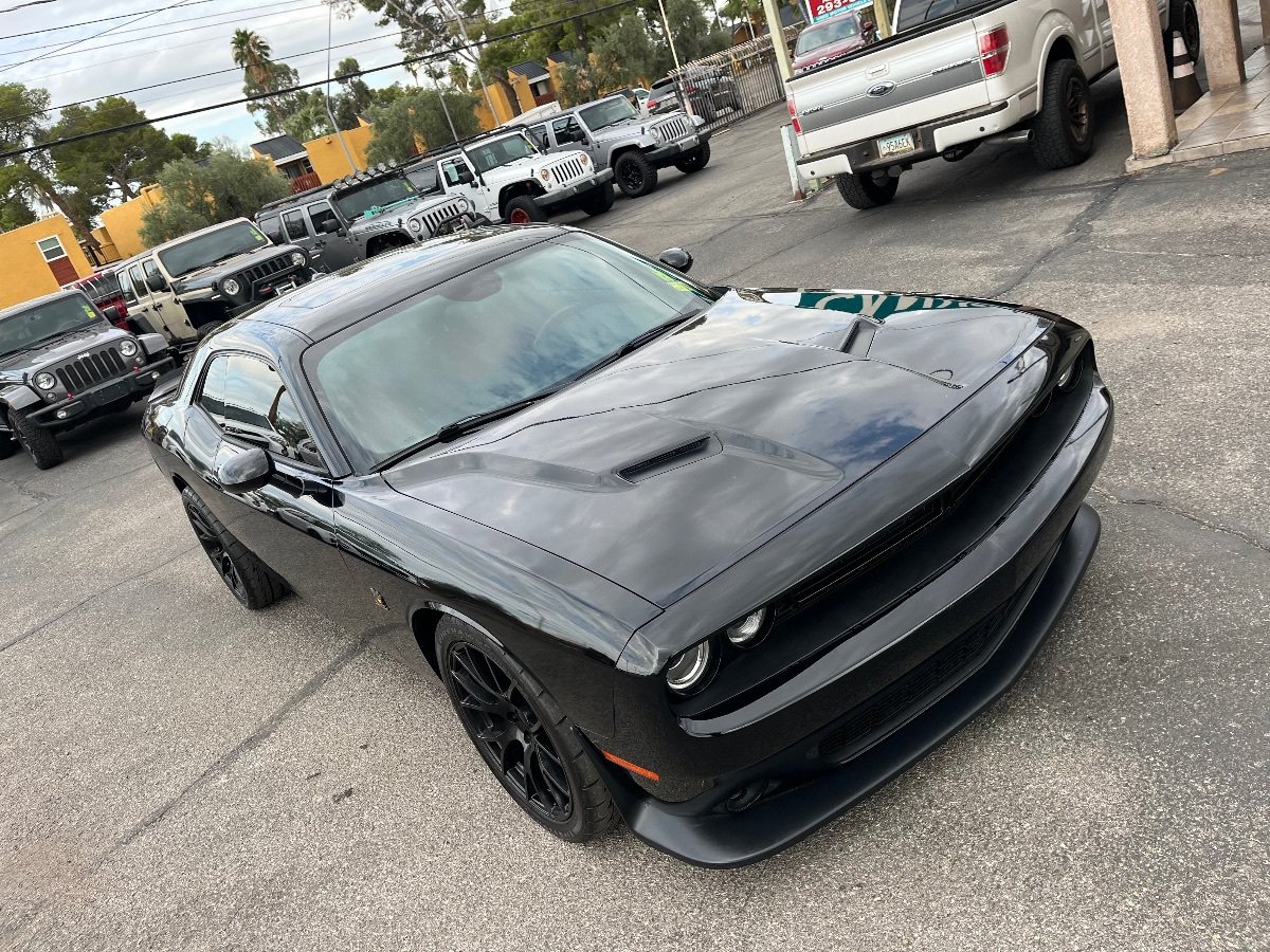 Used 2015 Dodge Challenger R/T Scat Pack w/ Leather Interior Group RWD image 45