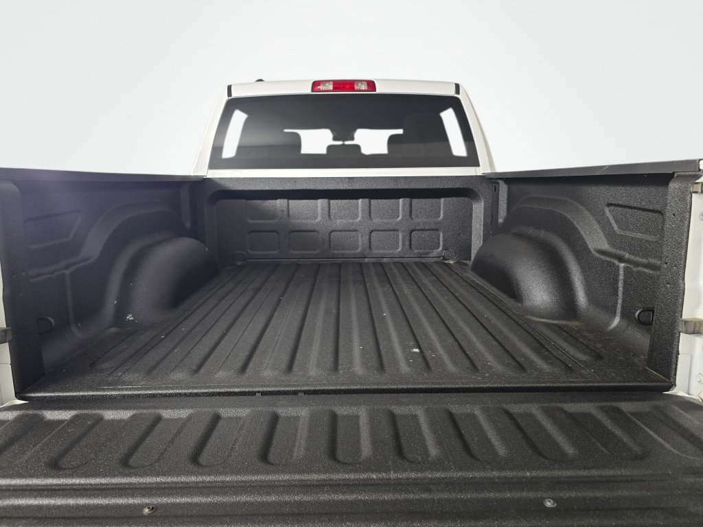 Used 2024 RAM 1500 Warlock AWD/4WD image 13