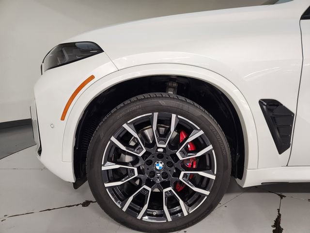 Used 2025 BMW X5 sDrive40i w/ M Sport Package image 11
