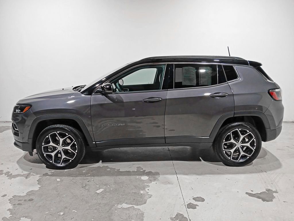 Used 2024 Jeep Compass Limited AWD/4WD image 4