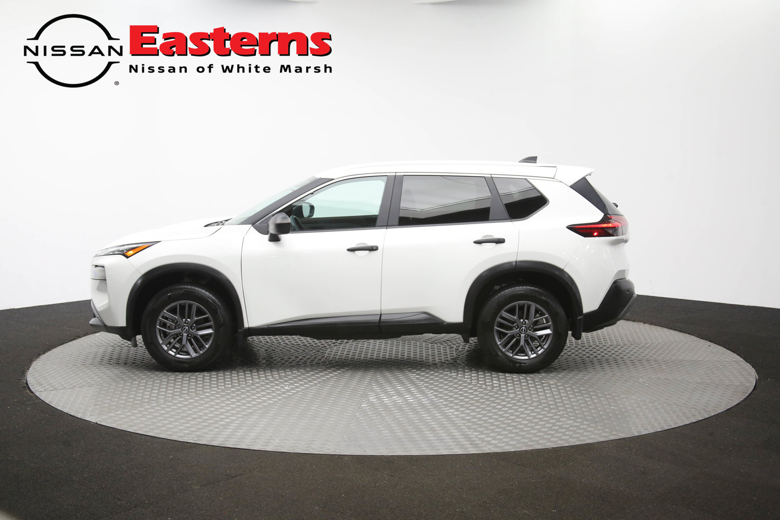 Used 2023 Nissan Rogue S AWD/4WD image 56