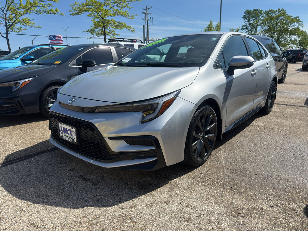 Used 2024 Toyota Corolla SE w/ SE Convenience Package