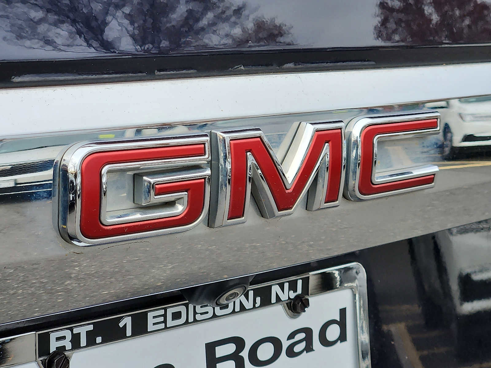 Used 2021 GMC Yukon SLE image 27