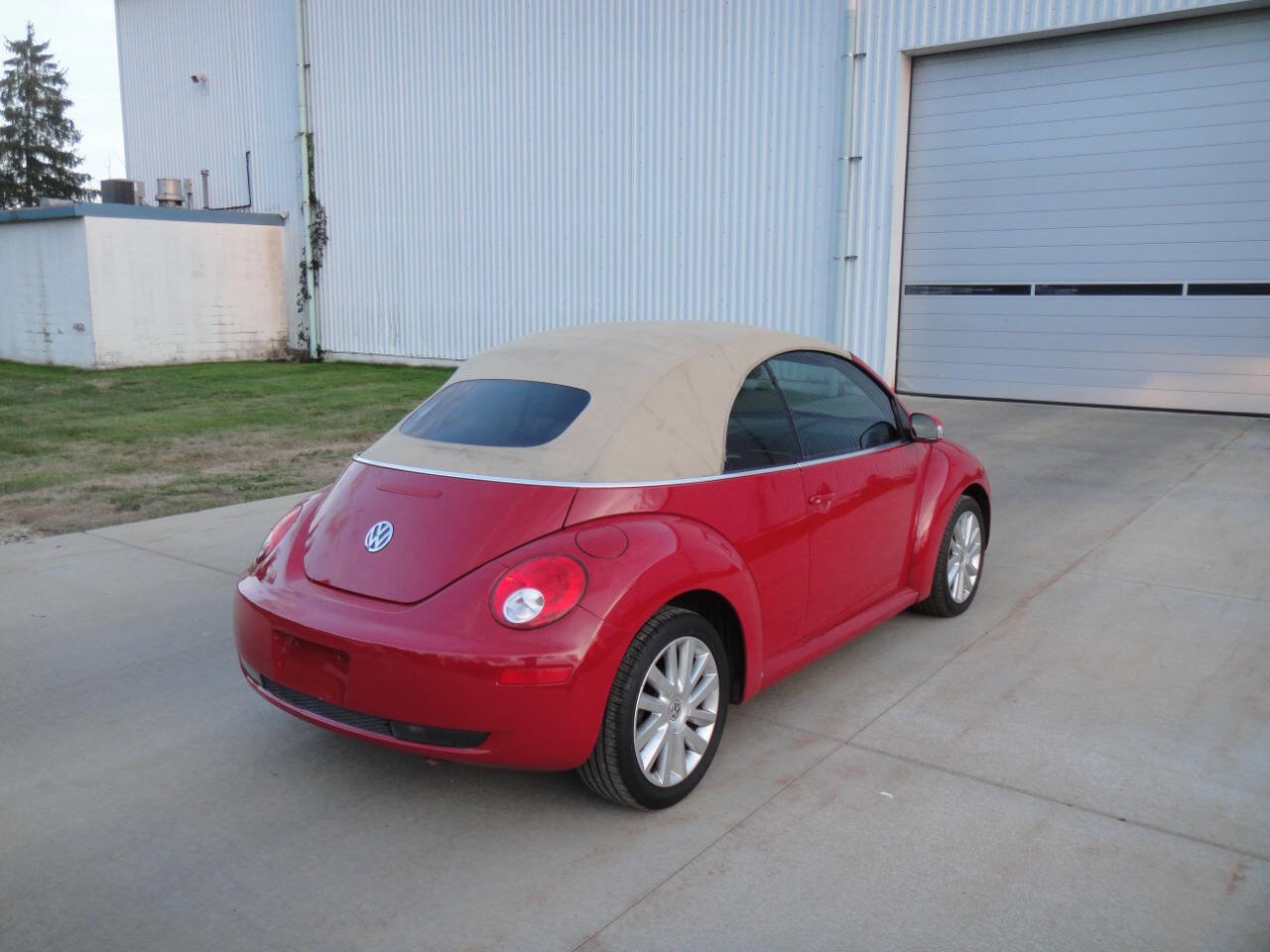Used 2008 Volkswagen Beetle SE image 19