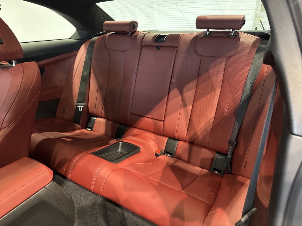 Used 2025 BMW 230i xDrive Coupe w/ Premium Package image 32