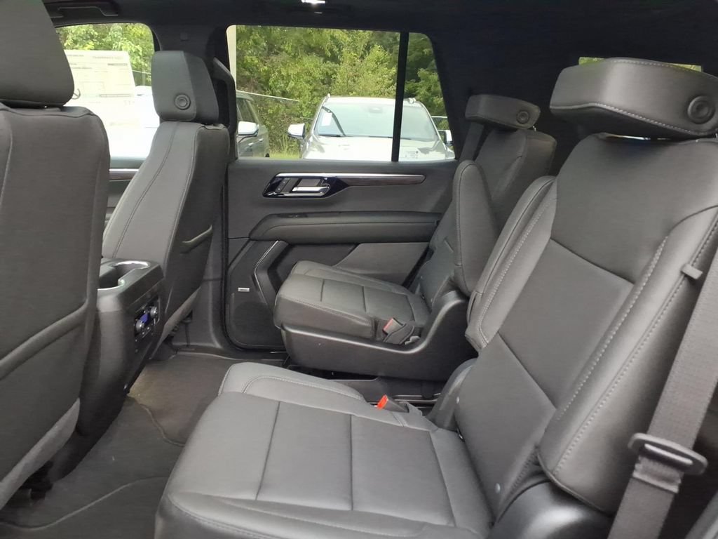 New 2026 Chevrolet Tahoe Z71 w/ Z71 Off-Road Package AWD/4WD image 16