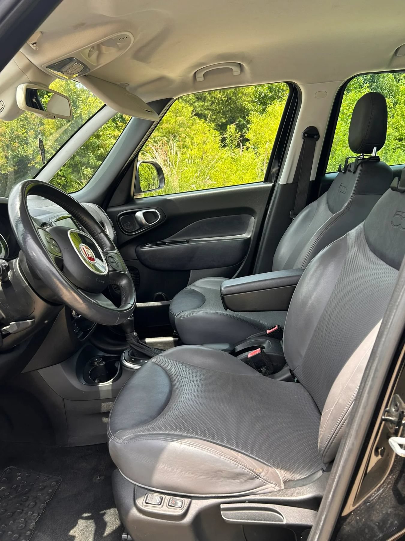 Used 2014 FIAT 500L Lounge FWD image 5
