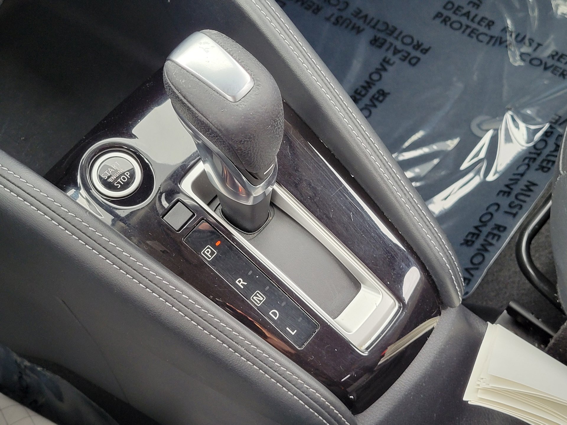 Used 2020 Nissan Kicks SR w/ SR Premium Package image 29