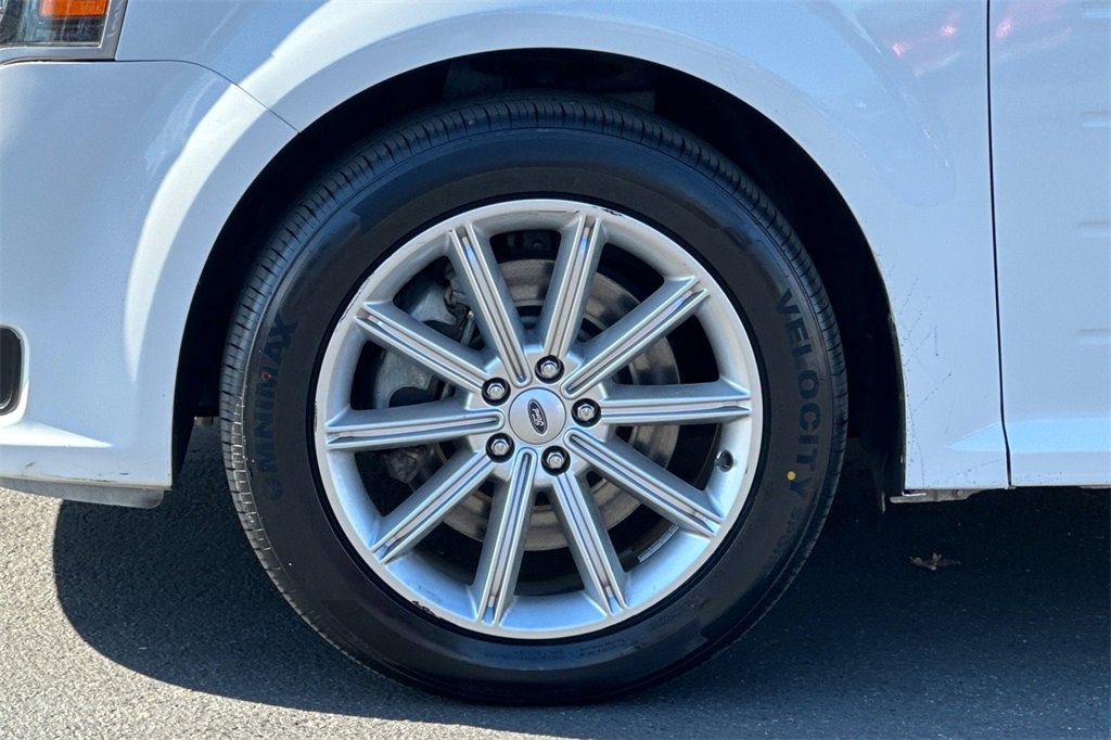 Used 2019 Ford Flex Limited image 32