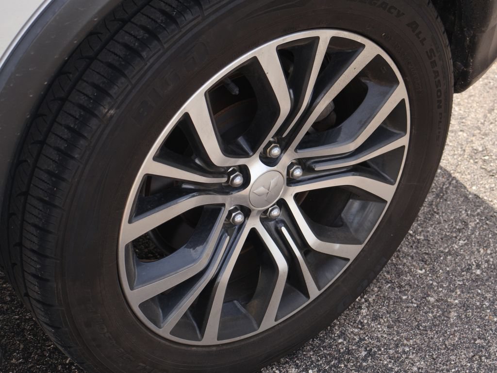 Used 2019 Mitsubishi Outlander Sport SE FWD image 38