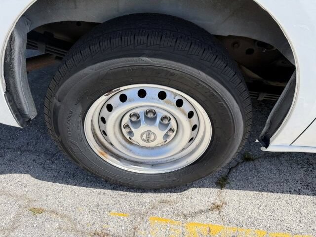 Used 2014 Nissan NV 2500 S w/ Side & Curtain Airbag Package RWD image 10