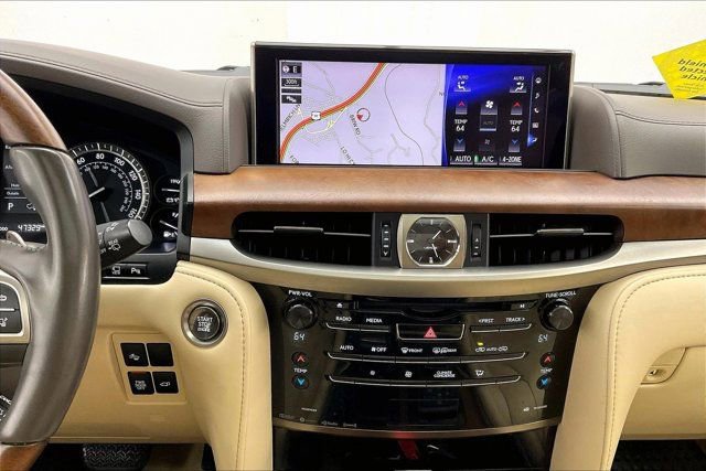 Used 2019 Lexus LX 570 4WD w/ Luxury Package image 5