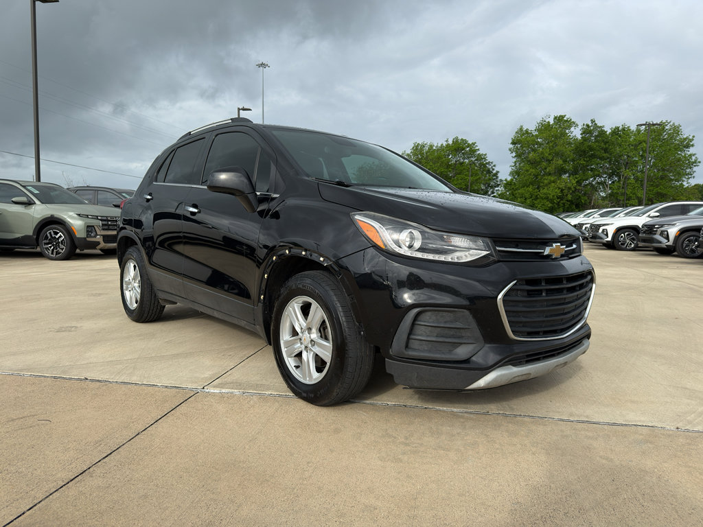 Used 2020 Chevrolet Trax LT w/ LT Convenience Package image 6