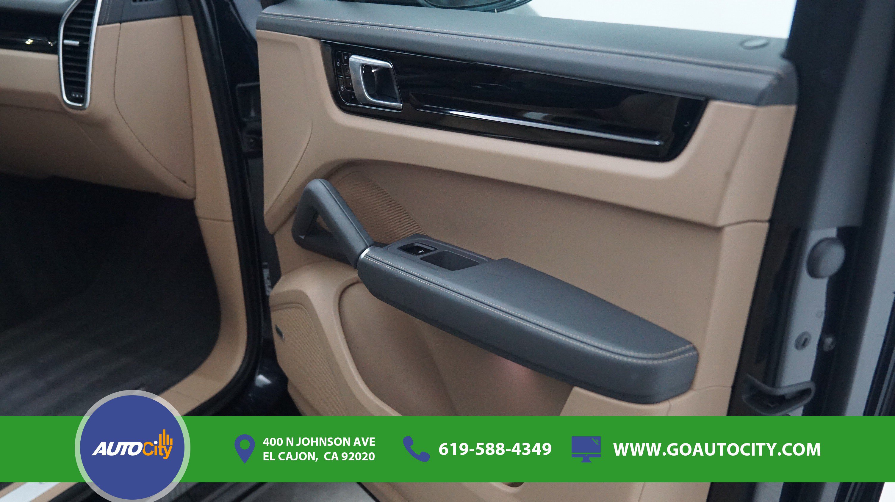 Used 2020 Porsche Cayenne AWD/4WD image 17