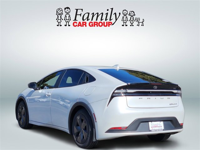 Certified 2024 Toyota Prius Prime SE image 3